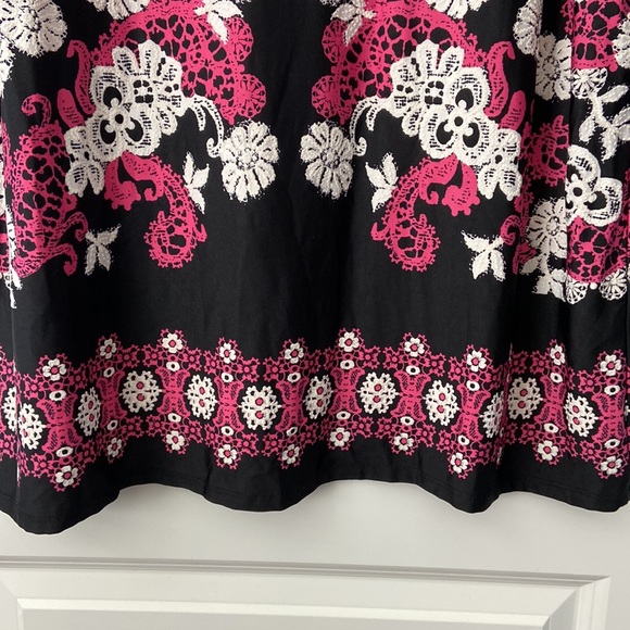 Emma & Michelle women’s size XL pink/white/black long sleeve dress - Picture 5 of 5